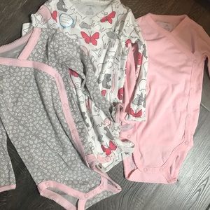 Carter’s 18 month NWT 3 piece long sleeve onesies